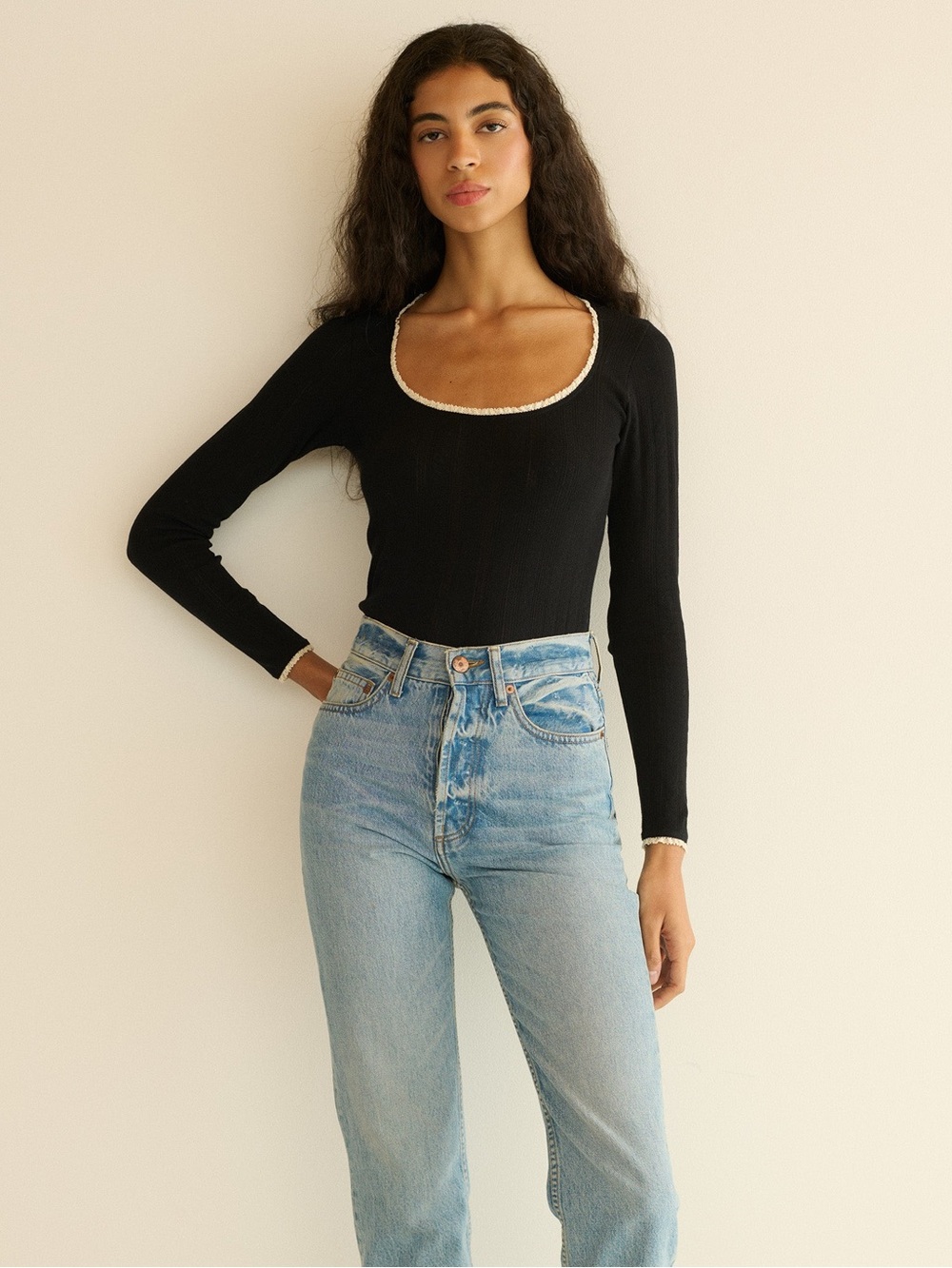 NWT DOEN Romy Tee in black